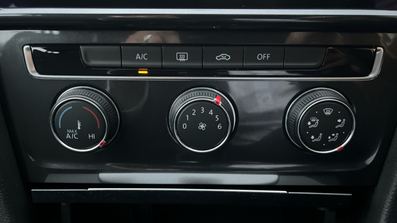 Volkswagen Golf 1.4 TSI SE 5dr Petrol Hatchback